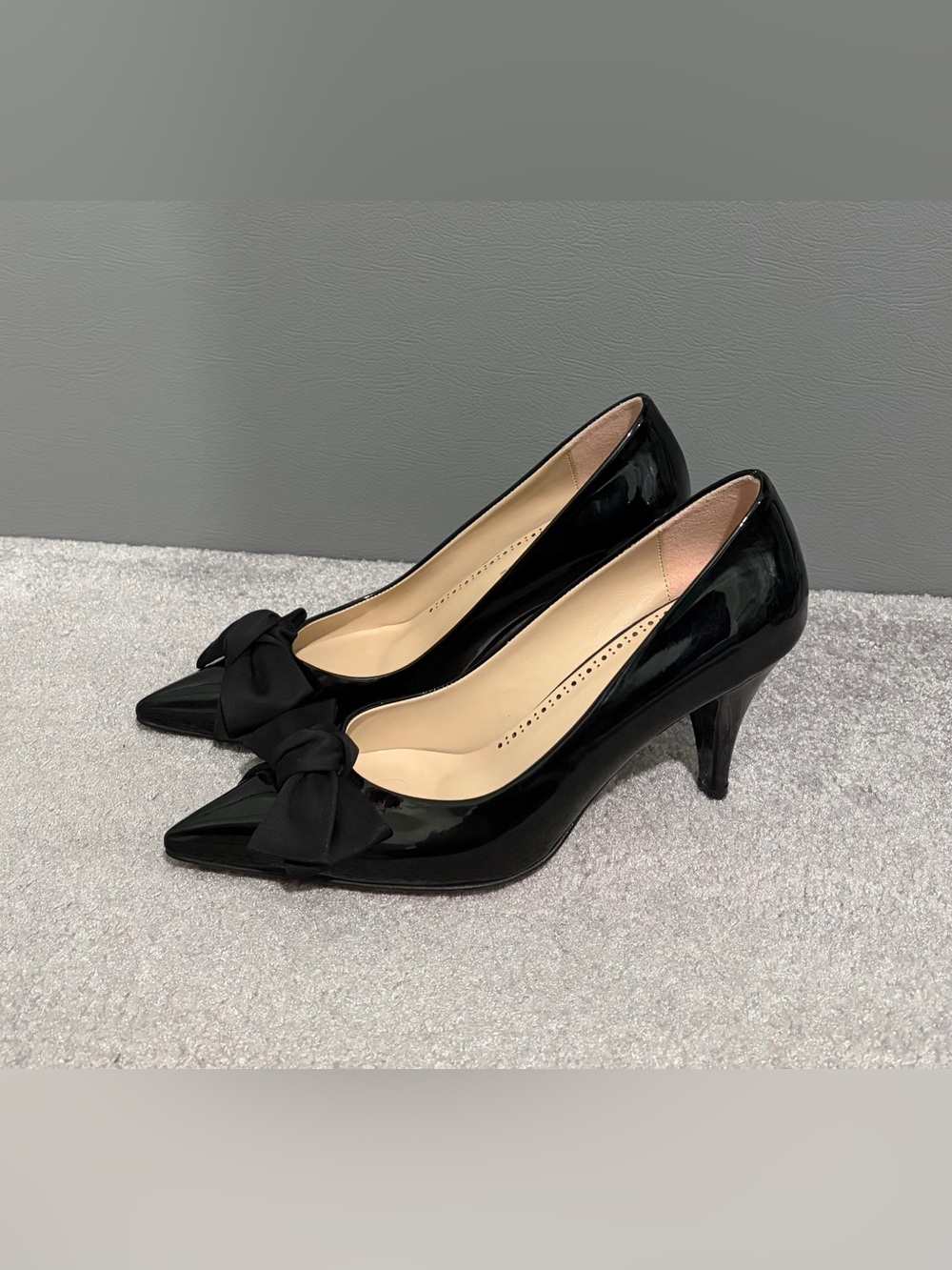 Black Patent Pointed-Toe Bow Pumps - Women's Heels